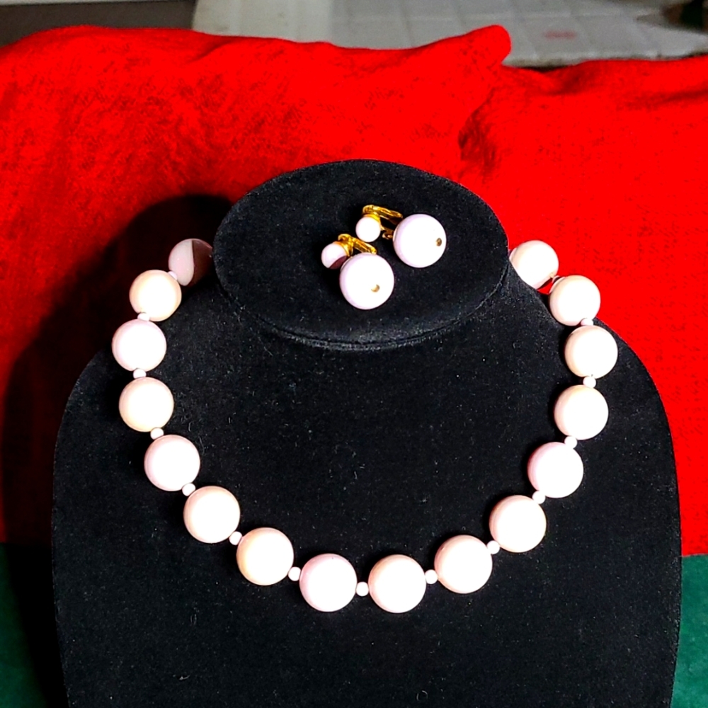 Vintage Bubble gum size bead necklace and earrings